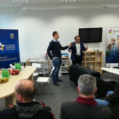 Wizyta dziennikarzy zagranicznych w Tarnowskim Klastrze Przemysłowym oraz Gminie Brzesko